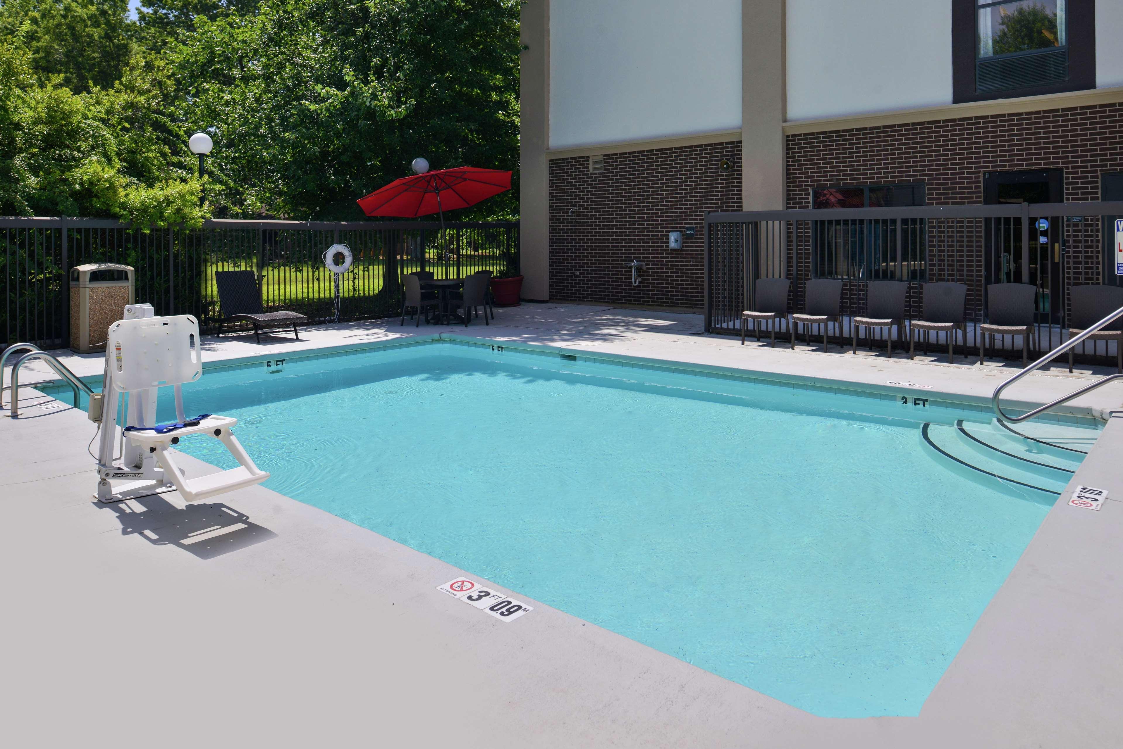 Hampton Inn Greensboro East / Mcleansville Exterior foto
