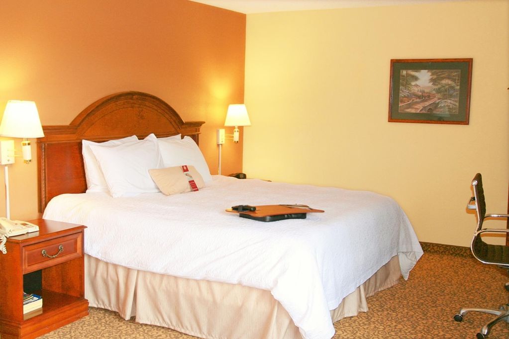 Hampton Inn Greensboro East / Mcleansville Habitación foto