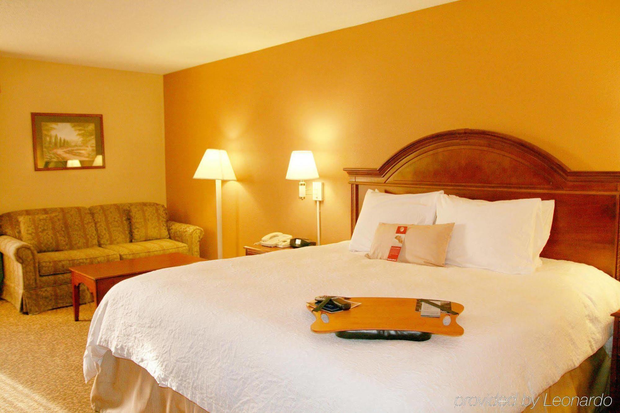 Hampton Inn Greensboro East / Mcleansville Habitación foto